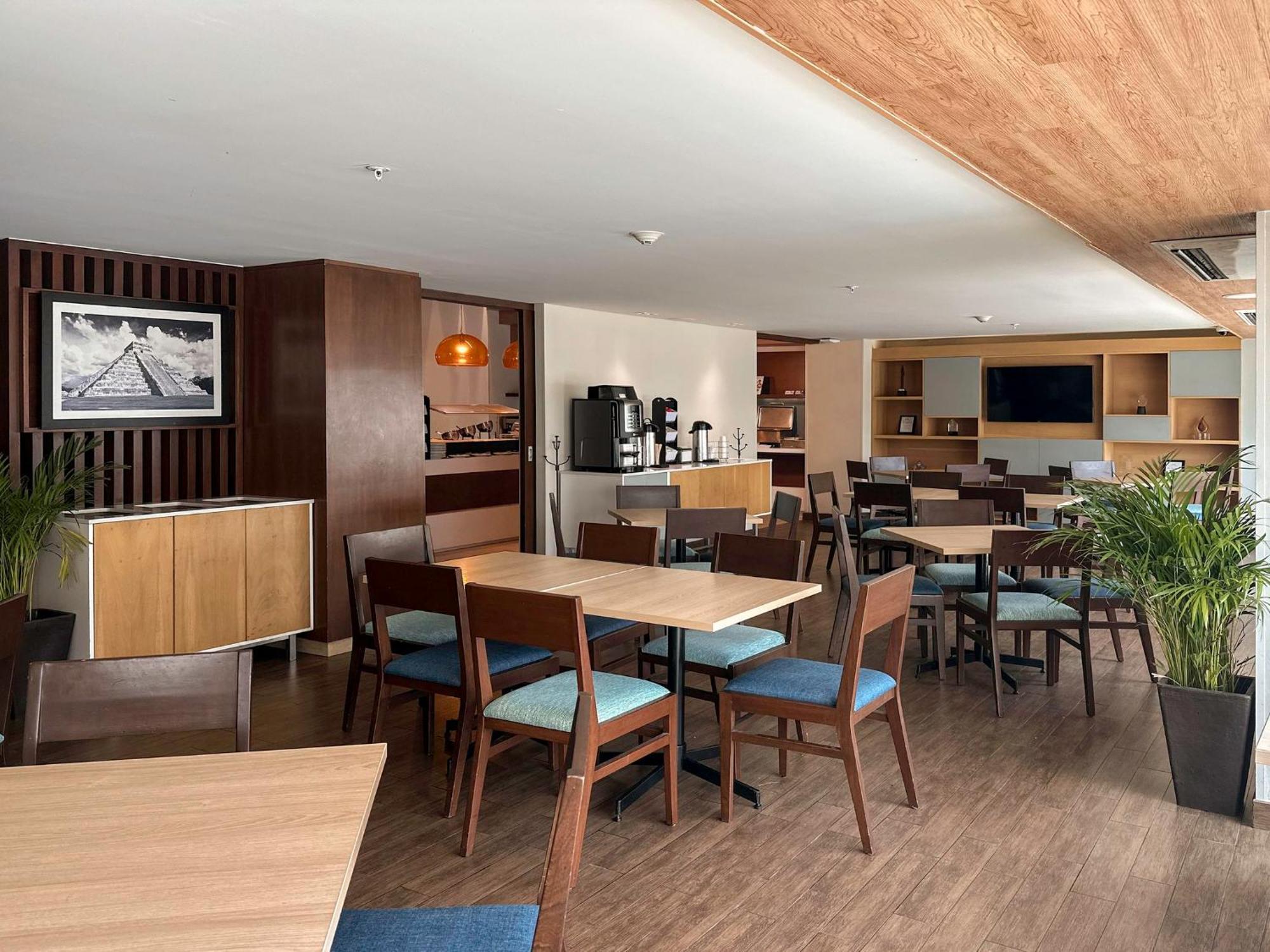 Holiday Inn Express Merida By Ihg Luaran gambar