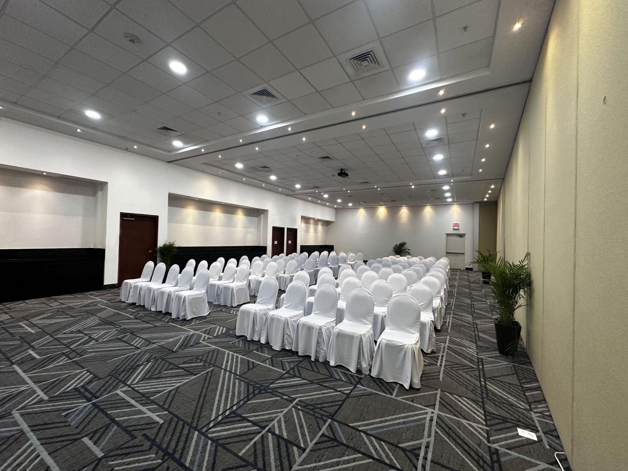 Holiday Inn Express Merida By Ihg Luaran gambar